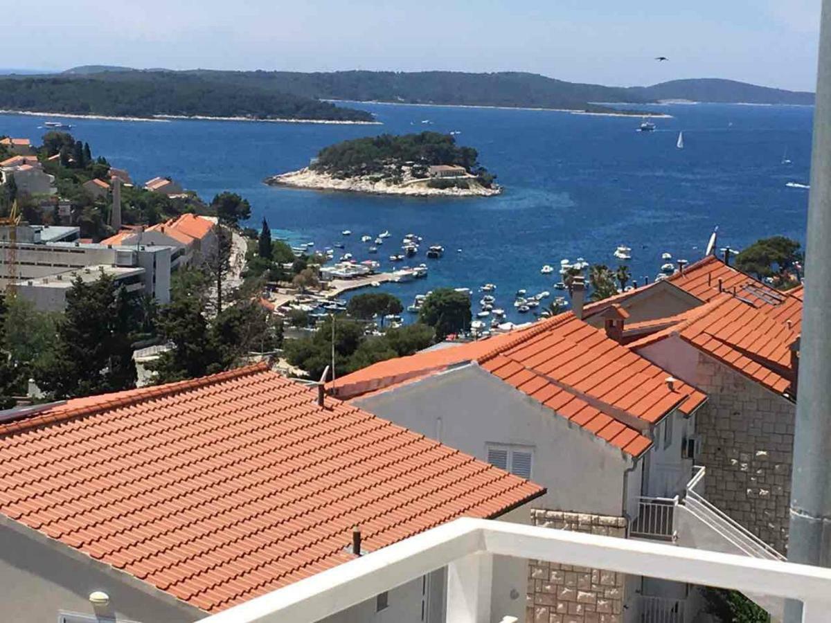 B&B Buzolic Hvar Town Extérieur photo